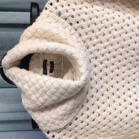 Massimo Dutti Cowl Neck Oversized Sweater/Shawl. Made in Spain. - Picture 4 of 7